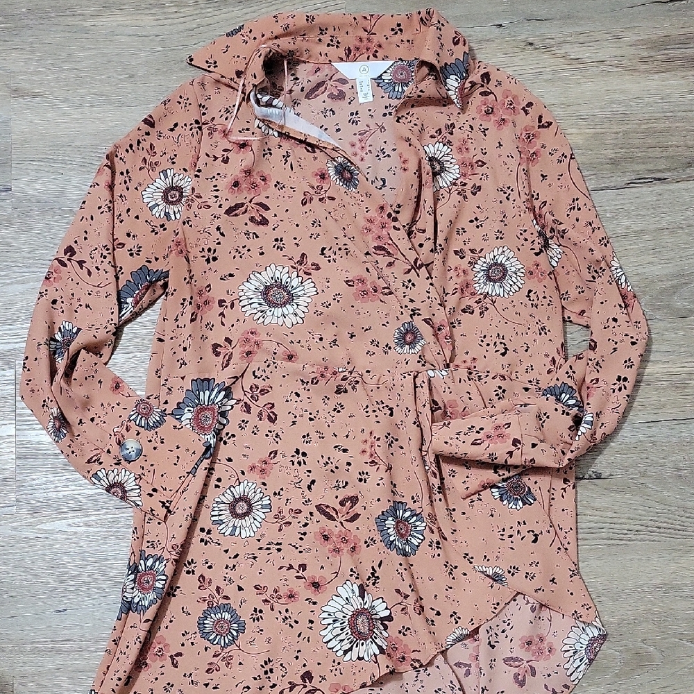 A Classy Chic Boutique Peach Floral Button-Up Blouse